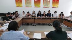 我校开展师德师风教育集中学习会