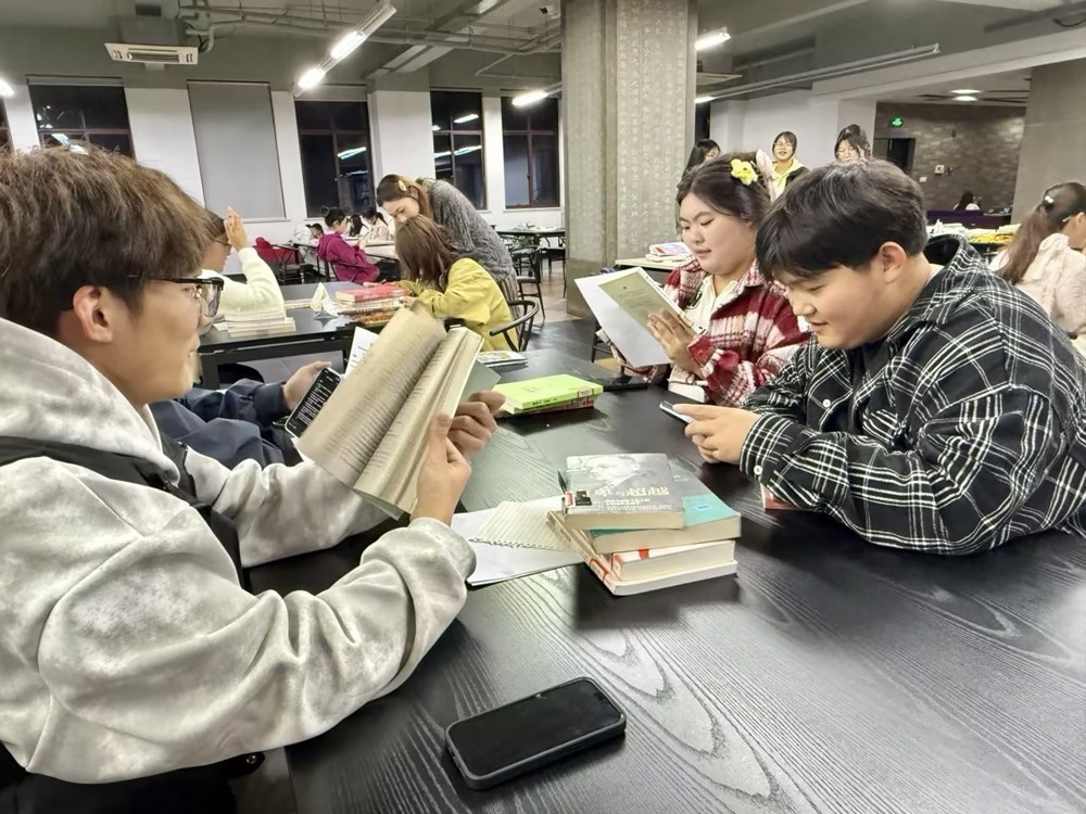 529fa6d2-666b-484f-b3e7-af627f322ca5