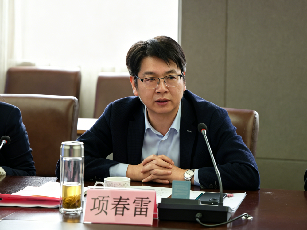 苏州市教育局副局长项春雷