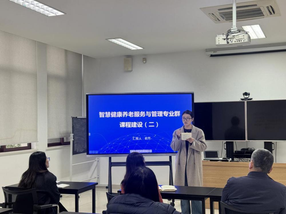 fcae40f3-c43c-465e-9837-a4c9933eb762